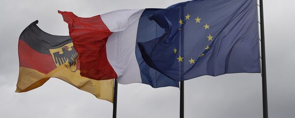 Флаги Германии, Франции и ЕС Флаги Германии, Франции и ЕС - Sputnik Latvija