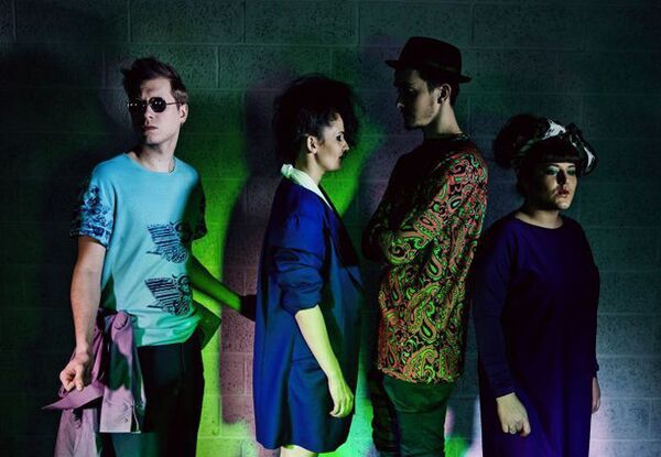 Спектакль современного танца Он Её – Она Его - Sputnik Латвия