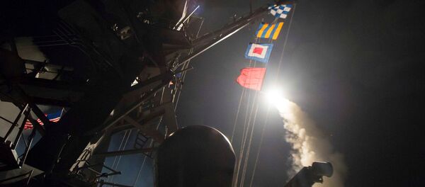 Удар США по авиабазе в Сирии - Sputnik Латвия