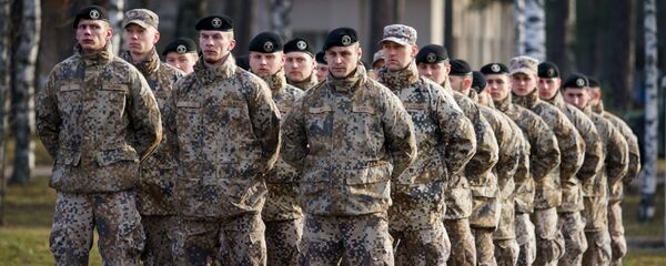 Latvijas armijas karavīri ierindā Latvijas armijas karavīri ierindā - Sputnik Latvija