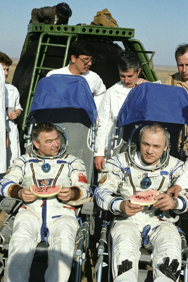 Летчики-космонавты Владимир Джанибеков и Георгий Гречко - Sputnik Латвия