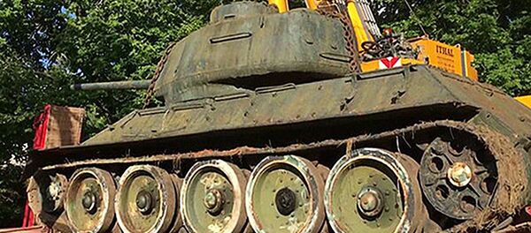 Tanks T-34-85 no Mika Lihmusa kolekcijas Tanks T-34-85 no Mika Lihmusa kolekcijas - Sputnik Latvija