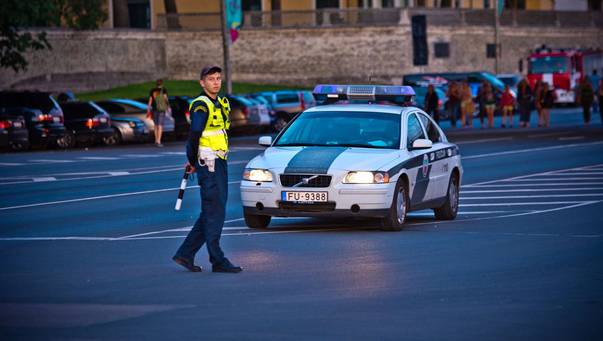 Латвийская полиция начала проверку после разговора на русском