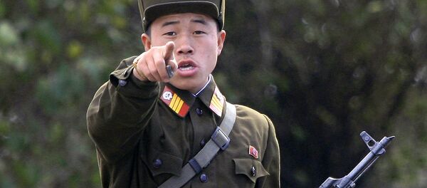 Северокорейский солдат - Sputnik Латвия