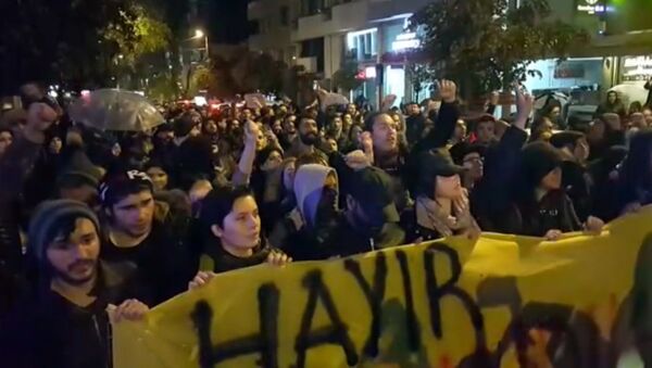 Протесты в Стамбуле против результатов референдума - Sputnik Латвия