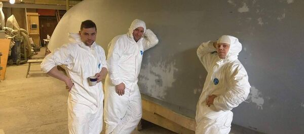 Бригада Алексея Гуленко в эстонской мастерской - Sputnik Латвия