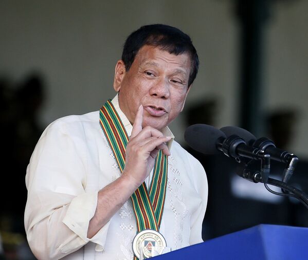 Filipīnu prezidents Rodrigo Duterte - Sputnik Latvija