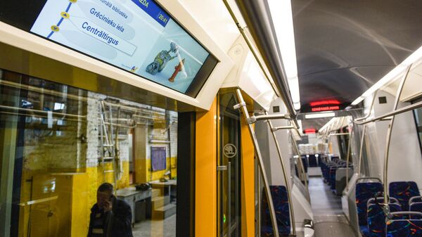 Низкопольные трамваи Škoda 15T - Sputnik Латвия