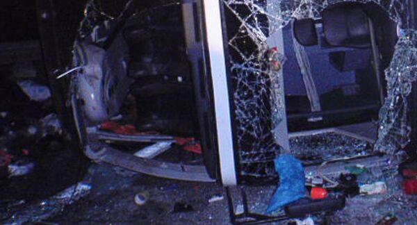 Автобус съехал в кювет на шоссе Йыхви—Тарту—Валга на северо-востоке Эстонии - Sputnik Латвия