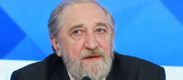 Старший научный сотрудник Института мировой экономики и международных отношений РАН Виктор Надеин-Раевский   - Sputnik Латвия