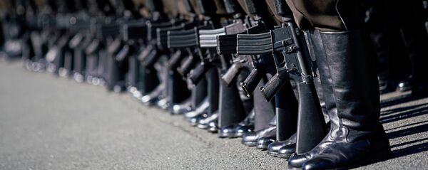 25-летие возрождения Роты почётного караула Штабного батальона Национальных вооружённых сил Латвии - Sputnik Латвия