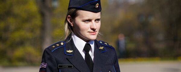 Женщина-военнослужащая - Sputnik Латвия