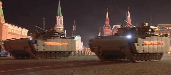 Кадры ночной репетиции парада Победы в Москве Кадры ночной репетиции парада Победы в Москве - Sputnik Латвия