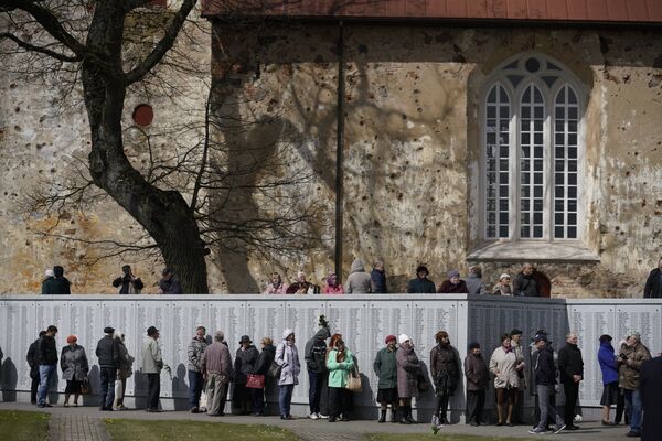 Памятные мероприятия на Братском кладбище в Лестене Памятные мероприятия на Братском кладбище в Лестене - Sputnik Латвия