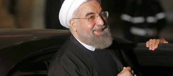 Президент Ирана Роухани прибыл на встречу с премьер-министра Италии Ренци Президент Ирана Роухани прибыл на встречу с премьер-министра Италии Ренци - Sputnik Latvija