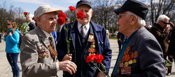 Празднование 9 мая в Риге Празднование 9 мая в Риге - Sputnik Latvija
