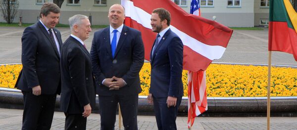 Министр обороны стран Балтии и США на встрече в Вильнюсе - Sputnik Latvija