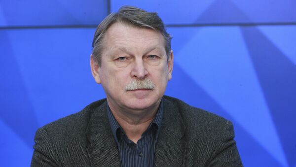 Заведующий отделом европейской безопасности Института Европы РАН Дмитрий Данилов - Sputnik Латвия