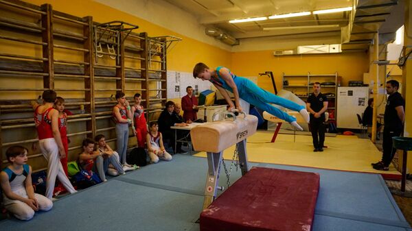 Упражнение на коне - Sputnik Латвия