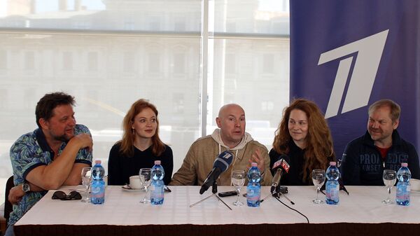 Пресс-конференция накануне спектакля Тартюф московского театра на Малой Бронной - Sputnik Латвия