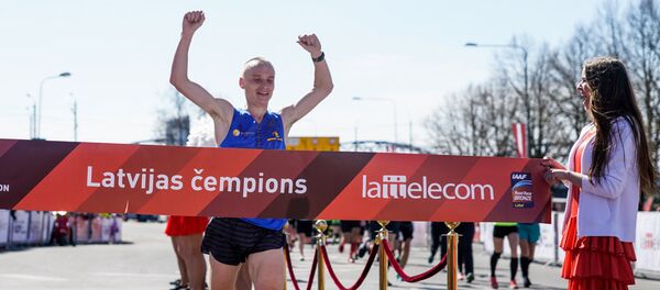 Латвиец Валерий Жолнерович занял четвертое место на Рижском марафоне и обновил рекорд Латвии Латвиец Валерий Жолнерович занял четвертое место на Рижском марафоне и обновил рекорд Латвии - Sputnik Латвия