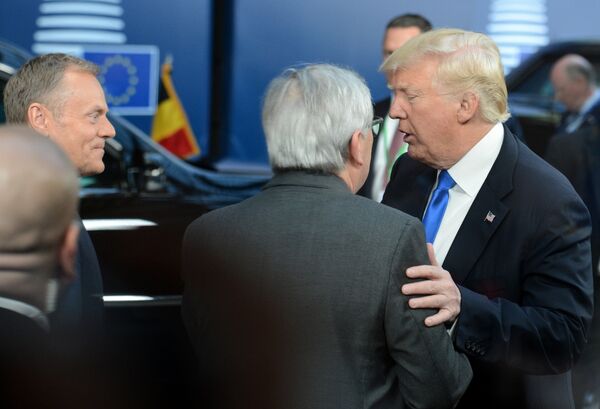 Президент США Дональд Трамп, председатель Европейской комиссии Жан-Клод Юнкер и председатель Евросовета Дональд Туск Президент США Дональд Трамп, председатель Европейской комиссии Жан-Клод Юнкер и председатель Евросовета Дональд Туск - Sputnik Латвия