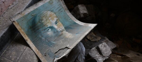 Заброшенная больница в Межапарке, грустный Ленин Заброшенная больница в Межапарке, грустный Ленин - Sputnik Latvija