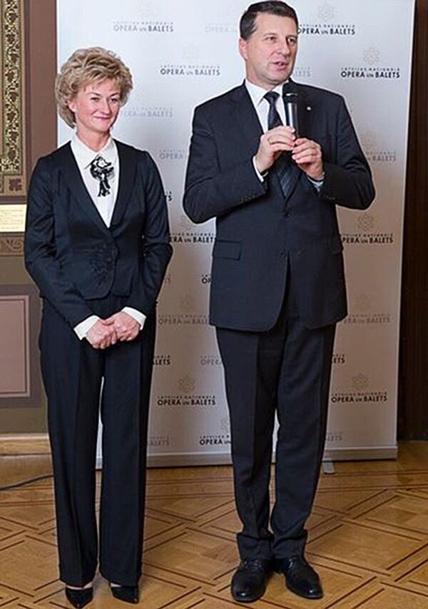 Президент Латвии Раймондс Вейонис с супругой - Sputnik Латвия