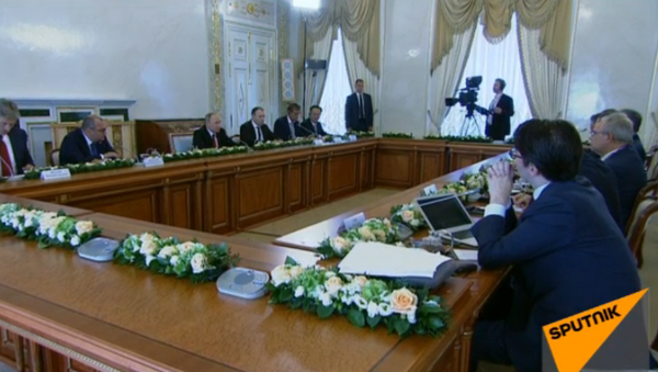 Встреча Владимира Путина с главами российских и иностранных информагентств - Sputnik Латвия