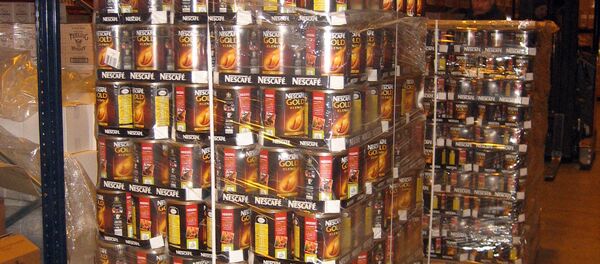 Подпольный завод по производству и расфасовки растворимого кофе известных марок Nestle и Nescafe Подпольный завод по производству и расфасовки растворимого кофе известных марок Nestle и Nescafe - Sputnik Латвия