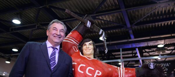 Krievu hokejists un Krievijas Valsts Domes deputāts Vladislavs Tretjaks Krievu hokejists un Krievijas Valsts Domes deputāts Vladislavs Tretjaks - Sputnik Latvija