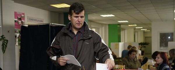 Голосование на выборах в местные самоуправления - Sputnik Latvija