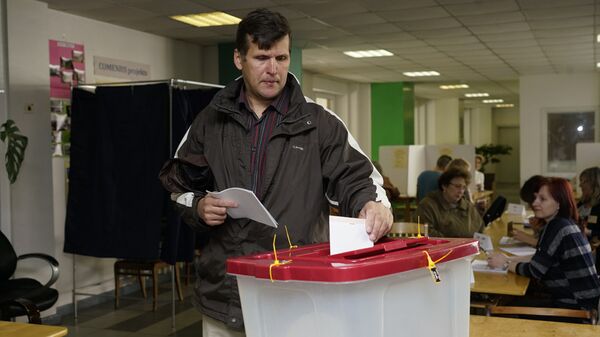 Голосование на выборах в местные самоуправления - Sputnik Latvija