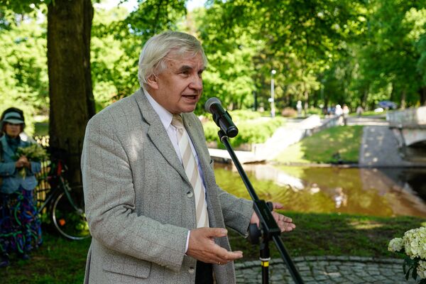 Петр Антропов писатель и публицист - Sputnik Латвия