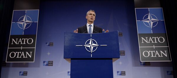Генеральный секретарь НАТО Йенс Столтенберг Генеральный секретарь НАТО Йенс Столтенберг - Sputnik Latvija