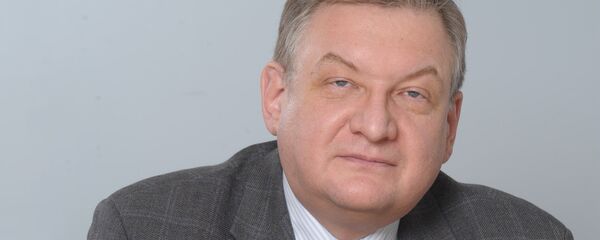 Проректор Финансового университета при Правительстве РФ Алексей  Зубец Проректор Финансового университета при Правительстве РФ Алексей  Зубец - Sputnik Latvija