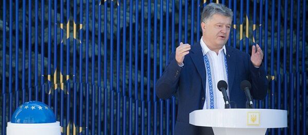 Президент Украины запустил таймер обратного отсчета до отмены визового режима с ЕС - Sputnik Латвия