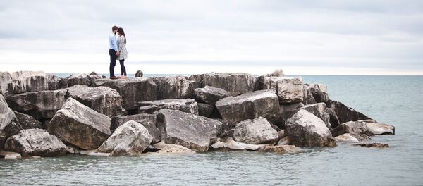 Влюбленные у моря - Sputnik Латвия