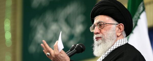 Руководитель и духовный лидер Ирана аятолла Сейед Али Хаменеи - Sputnik Latvija