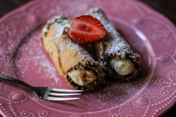 Parunāsim – романтичные десерты в самом романтичном кафе Риги - Sputnik Латвия