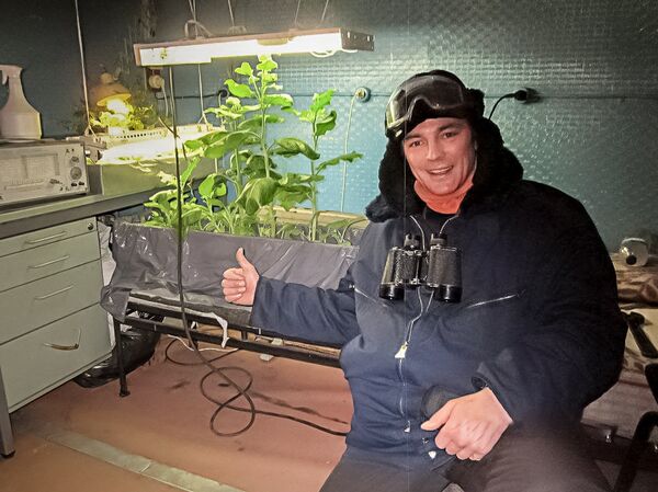 Герман Москвитин в Антарктиде на зимовке - Sputnik Латвия