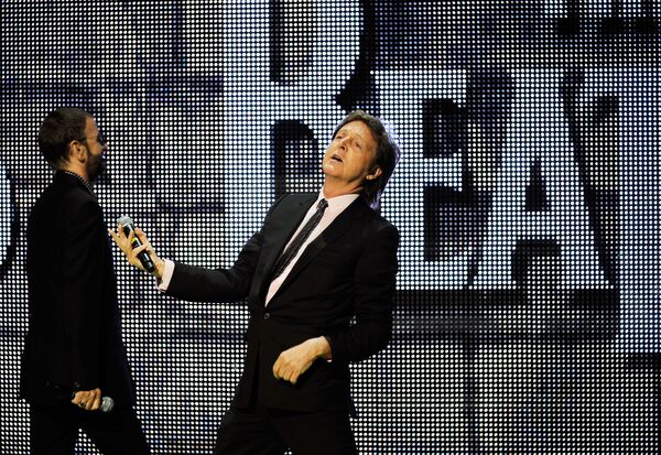 Экс-Битлы Пол Маккартни  и Ринго Старр  - Sputnik Латвия