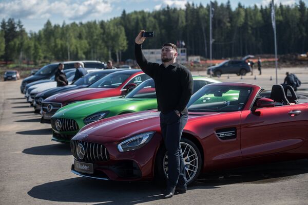 Закладка первого камня завода Mercedes в Московской области Закладка первого камня завода Mercedes в Московской области - Sputnik Латвия