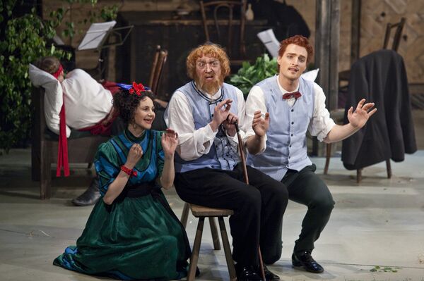 Спектакль Латвийского национального театра Дни портных в  Силмачах - Sputnik Латвия