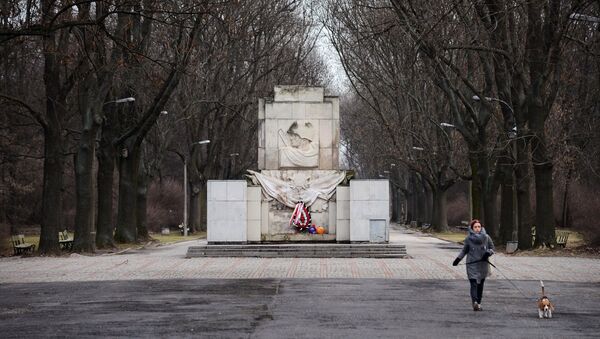 Pateicības piemineklis Sarkanajai Armijai Varšavā. Foto no arhīva - Sputnik Latvija