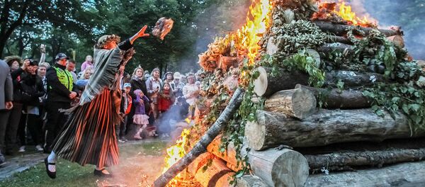 Празднование Лиго в Риге - Sputnik Латвия