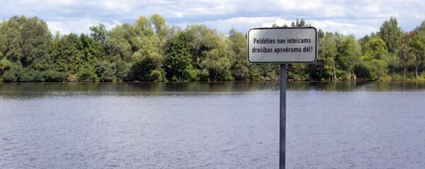 Peldēties nav ieteicams. Foto no arhīva Peldēties nav ieteicams. Foto no arhīva - Sputnik Latvija