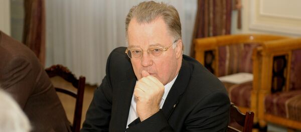 Экс-президент Латвии Гунтис Улманис, архивное фото  Экс-президент Латвии Гунтис Улманис, архивное фото  - Sputnik Latvija