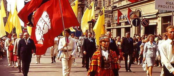 Праздник песни на улице Ленина в Риге, 1973 год Праздник песни на улице Ленина в Риге, 1973 год - Sputnik Latvija
