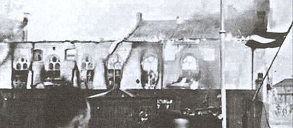 Сожжение хоральной синагоги в Риге в 1941 году Сожжение хоральной синагоги в Риге в 1941 году - Sputnik Latvija